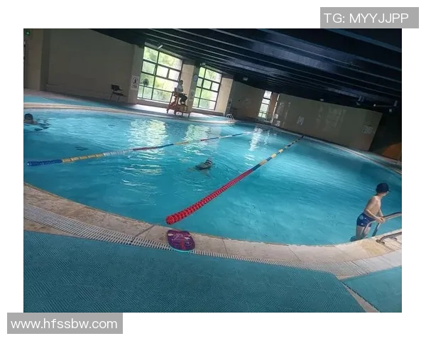 游泳比赛与锻炼结合:提升竞技水平与体能素质的全方位策略 游泳比赛与锻炼结合:提升竞技水平与体能素质的全方位策略